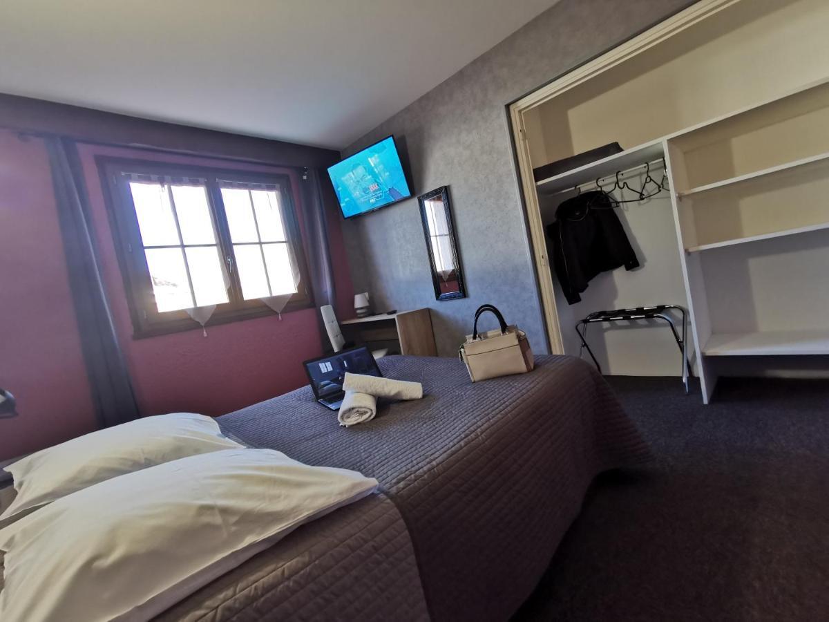 La Vieille Ferme Hotel Les Ancizes-Comps Bagian luar foto