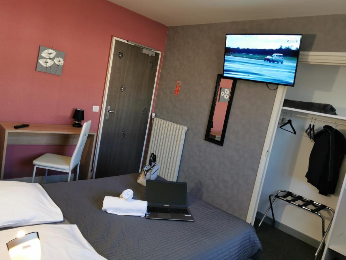 La Vieille Ferme Hotel Les Ancizes-Comps Bagian luar foto
